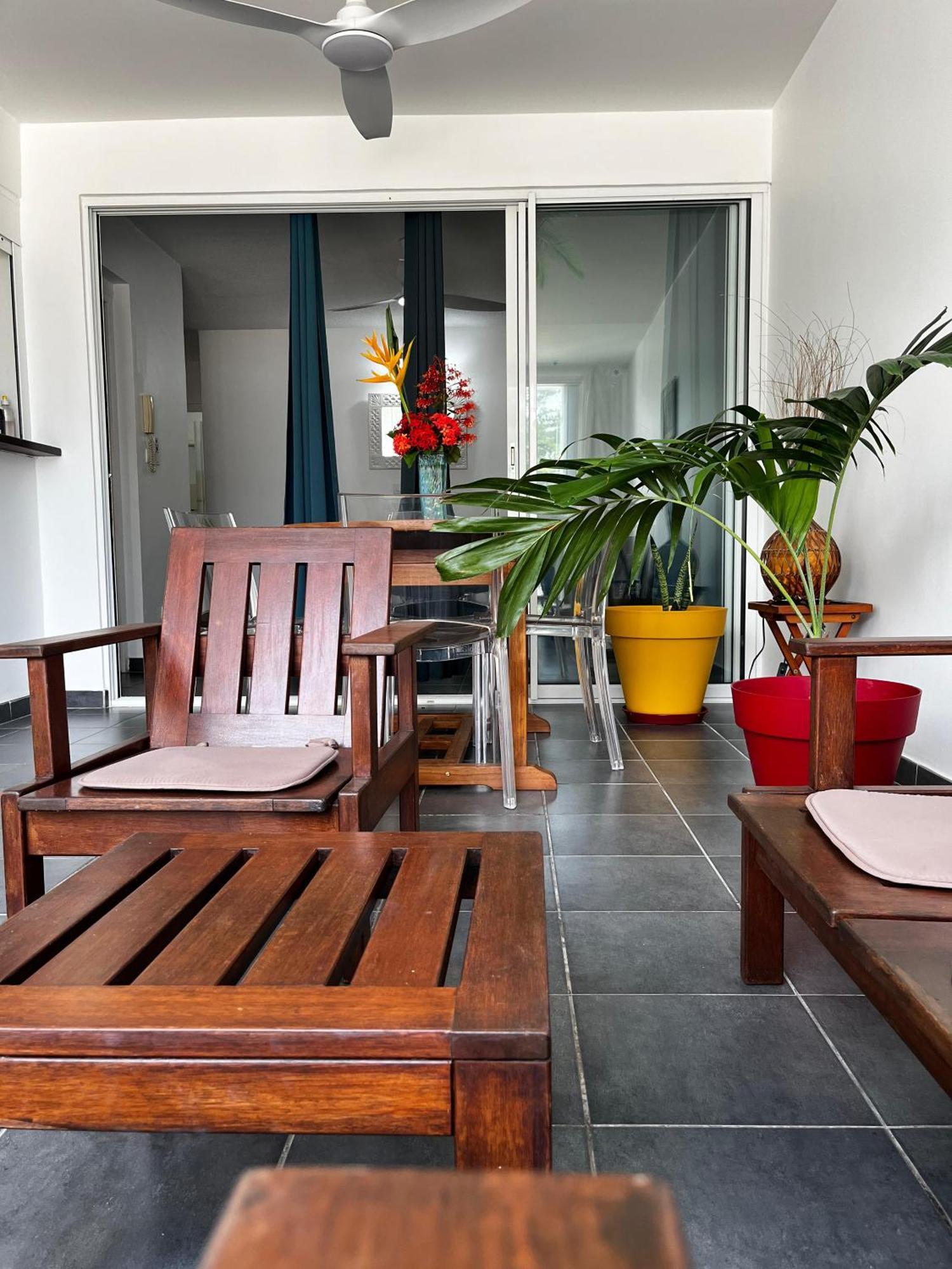 Jasmin - Appartement Face Plage Diamant Le Diamant Exterior foto